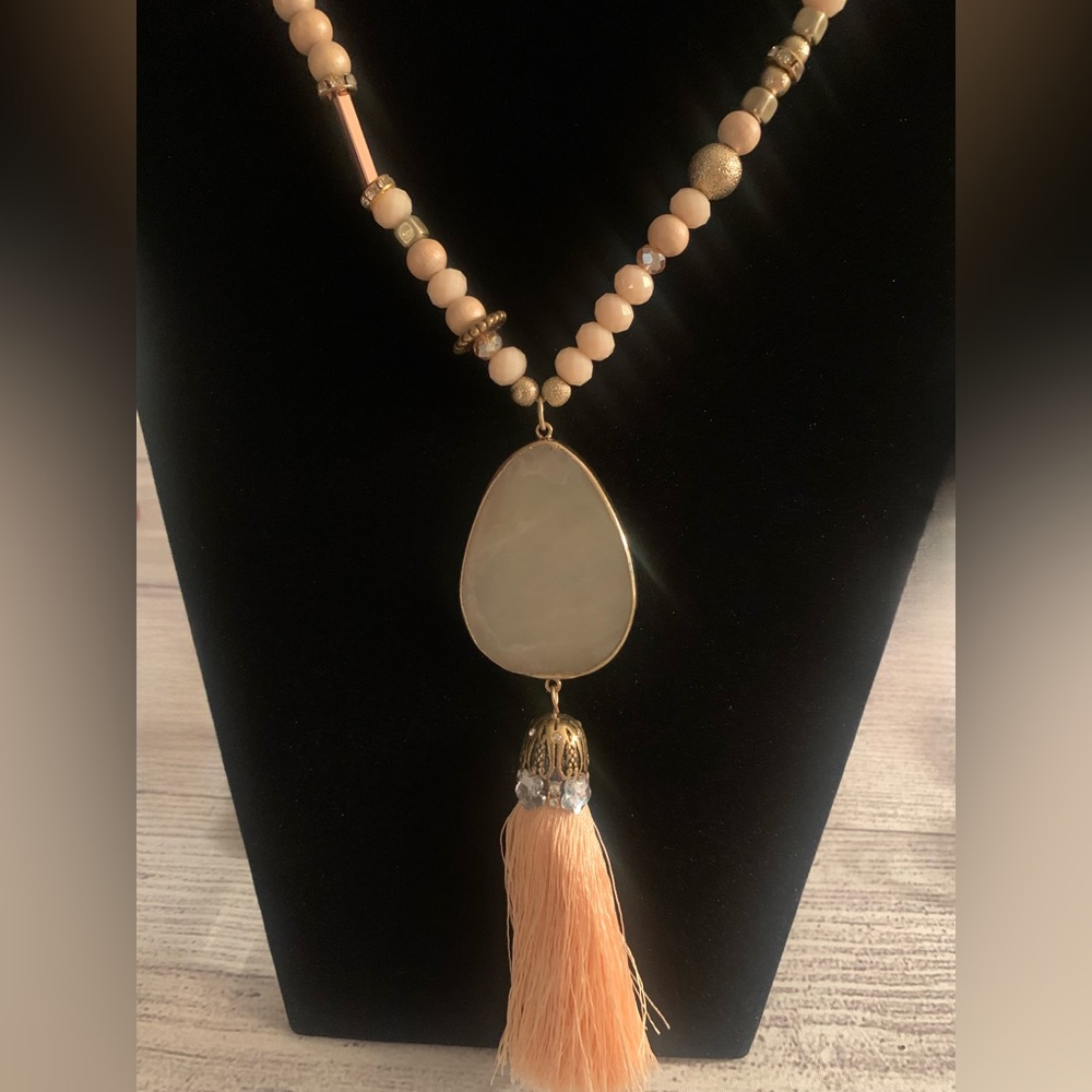Natural Color Beaded Pendant Necklace Delicate Bling Peach Colored Tassle